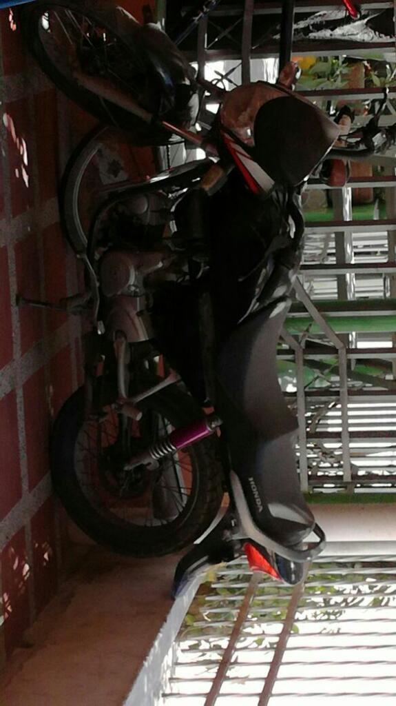 Moto Eco Delux Mmodelo 2011 con Papeles