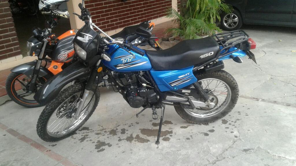 Vendo Moto Akt Tt Esta Fina