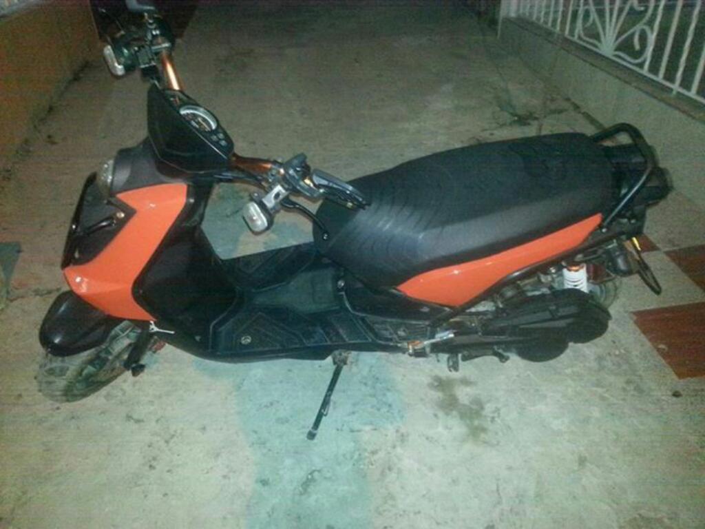 Vendo O Cambio Hermosa Moto 2014