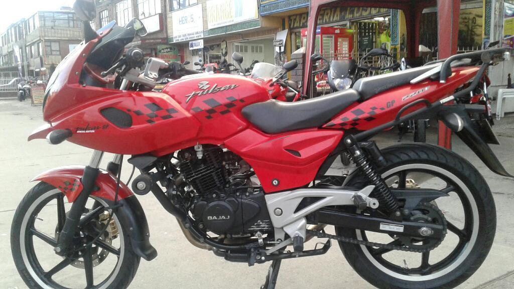 Se Vende Hermosa Pulsar 220 Modelo 2011