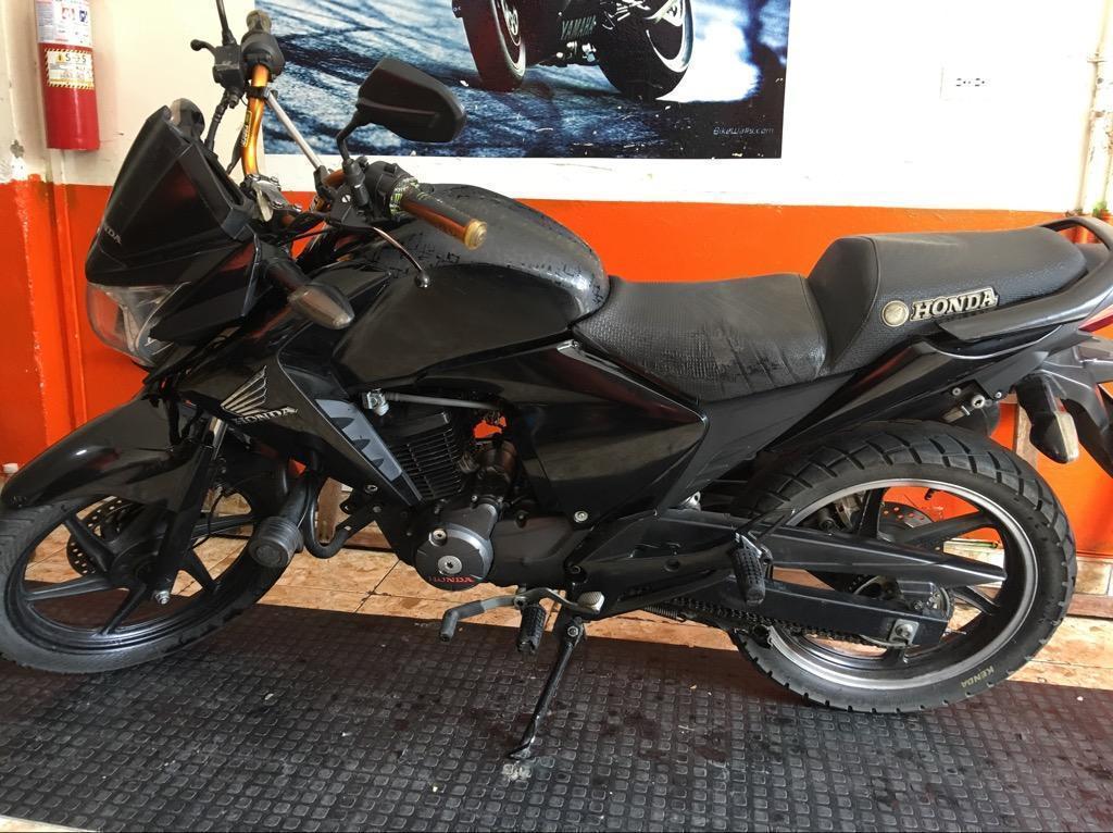 Honda Invicta 2011 Soat Y Tecno Febrero