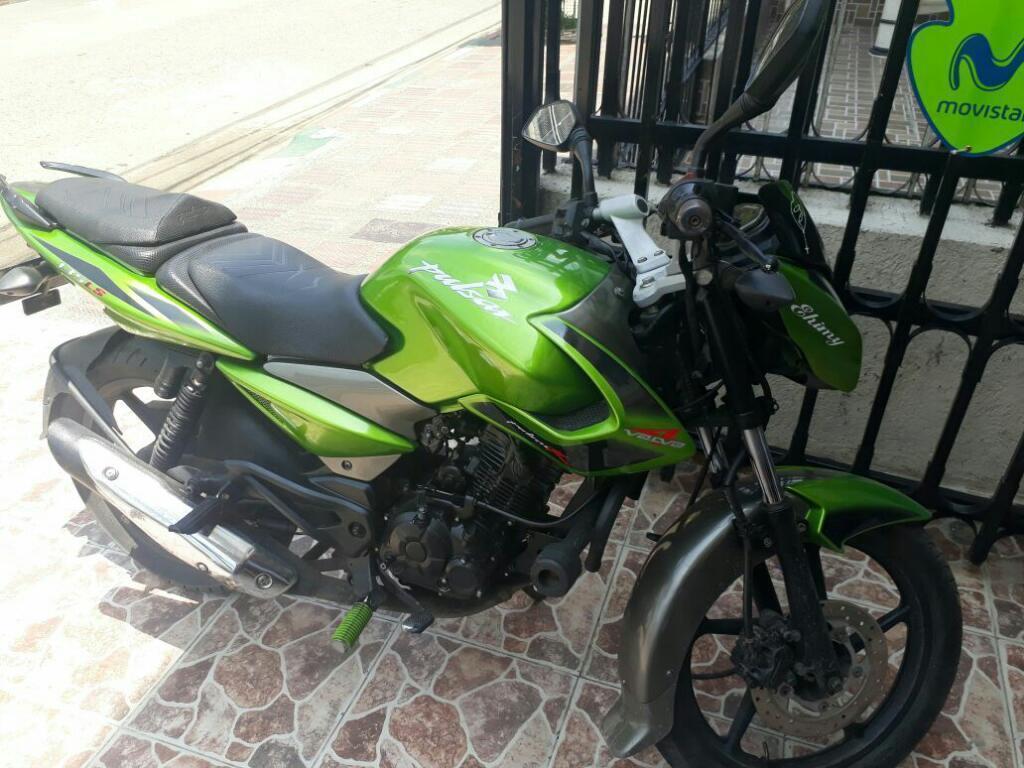 Moto Pulsar 135