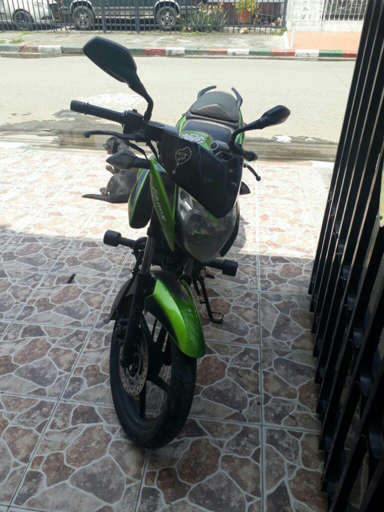 Moto Pulsar 135