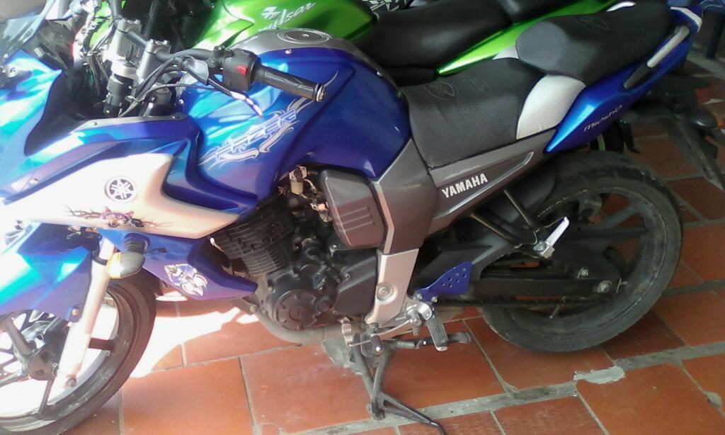 Yamaha Fazer 2012