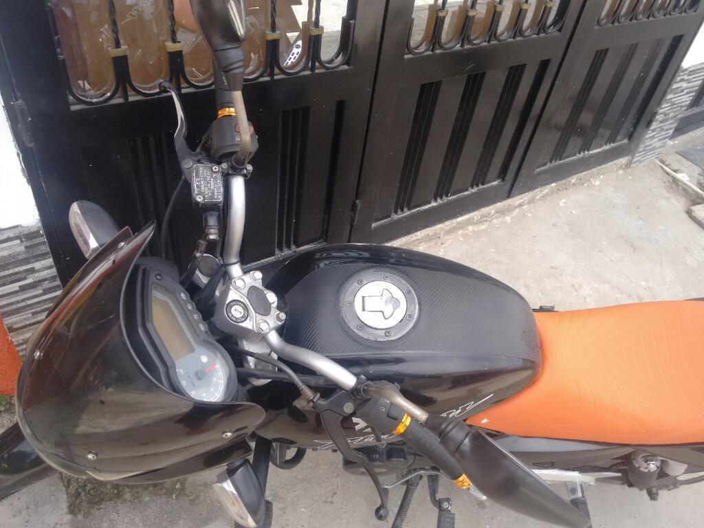 Vendo Moto Pulsar 180