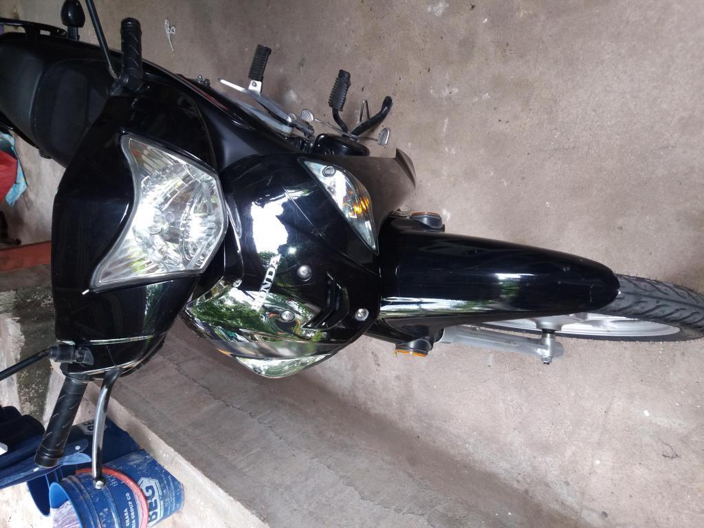 vendo c 100 wave modelo 2013