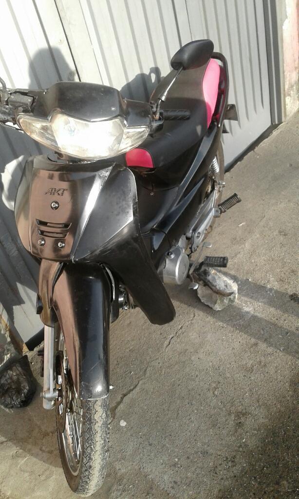 Se Vende Moto Akt 110buena