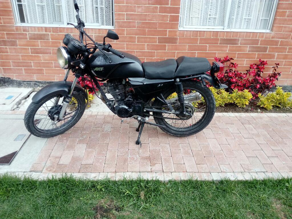 Akt 125 Modelo 2011