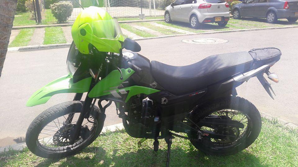 vendo hermosa akt ttr 125