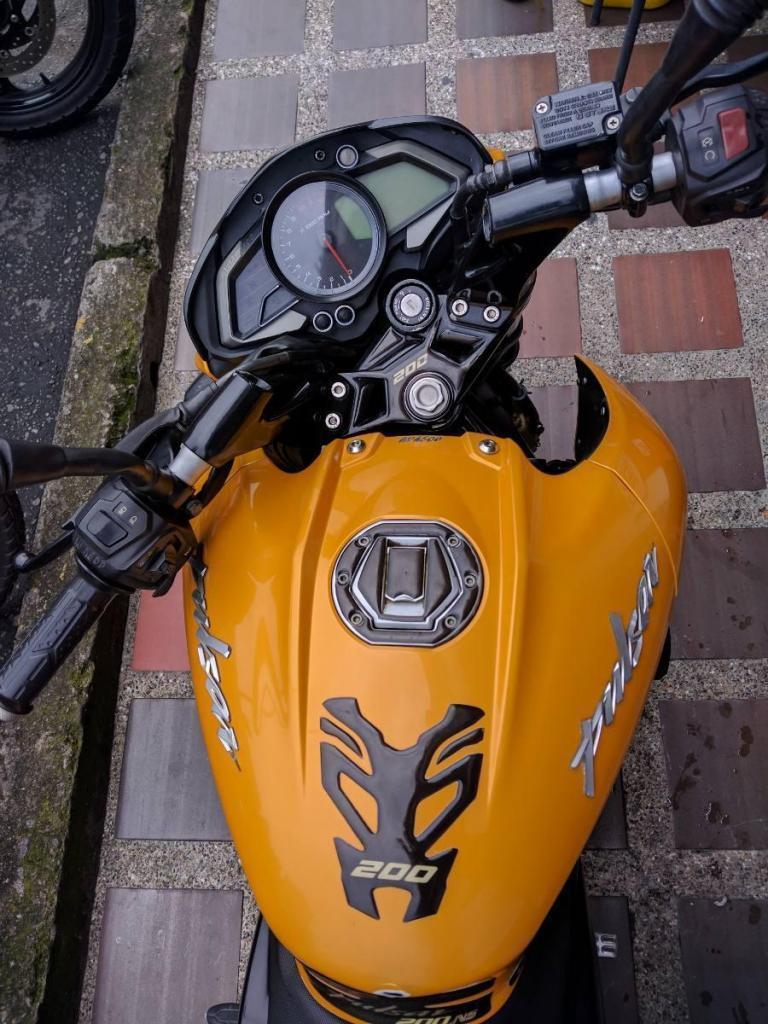 Pulsar 200 Ns 2014