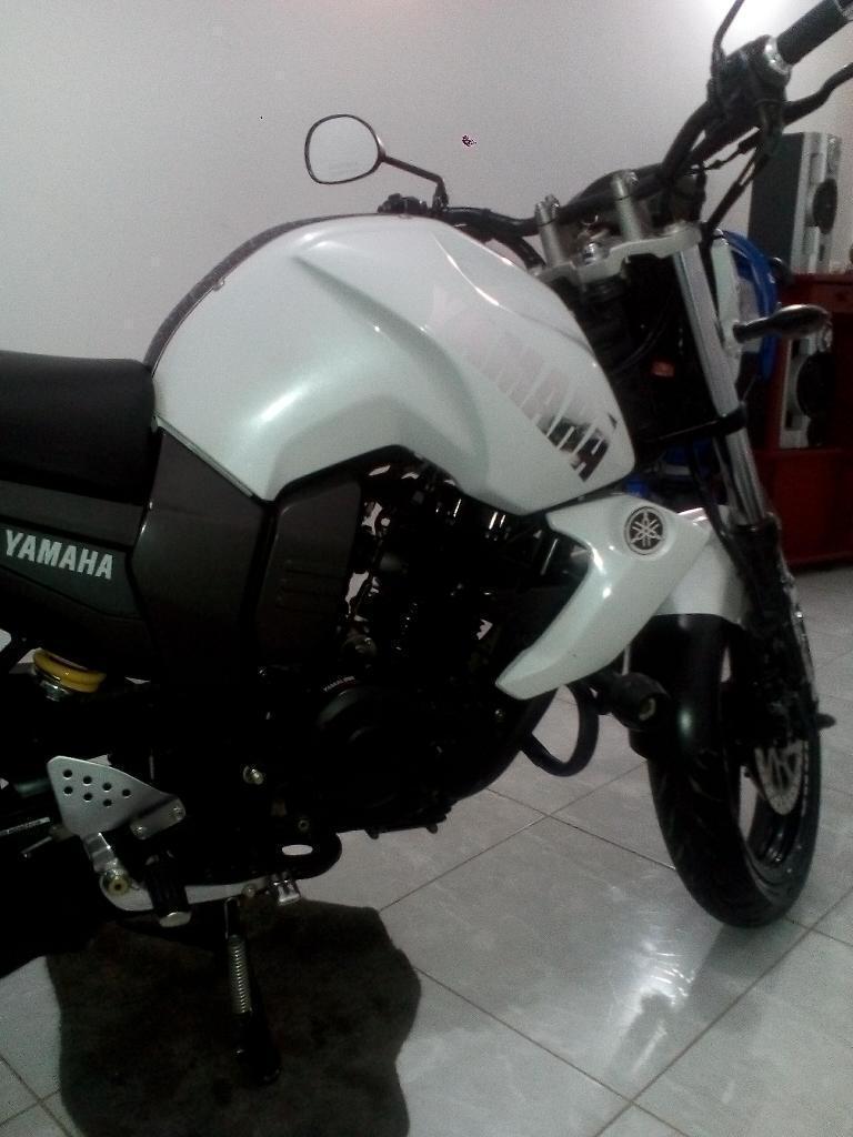 Vendo O Permuto Xtz 250 Sprin