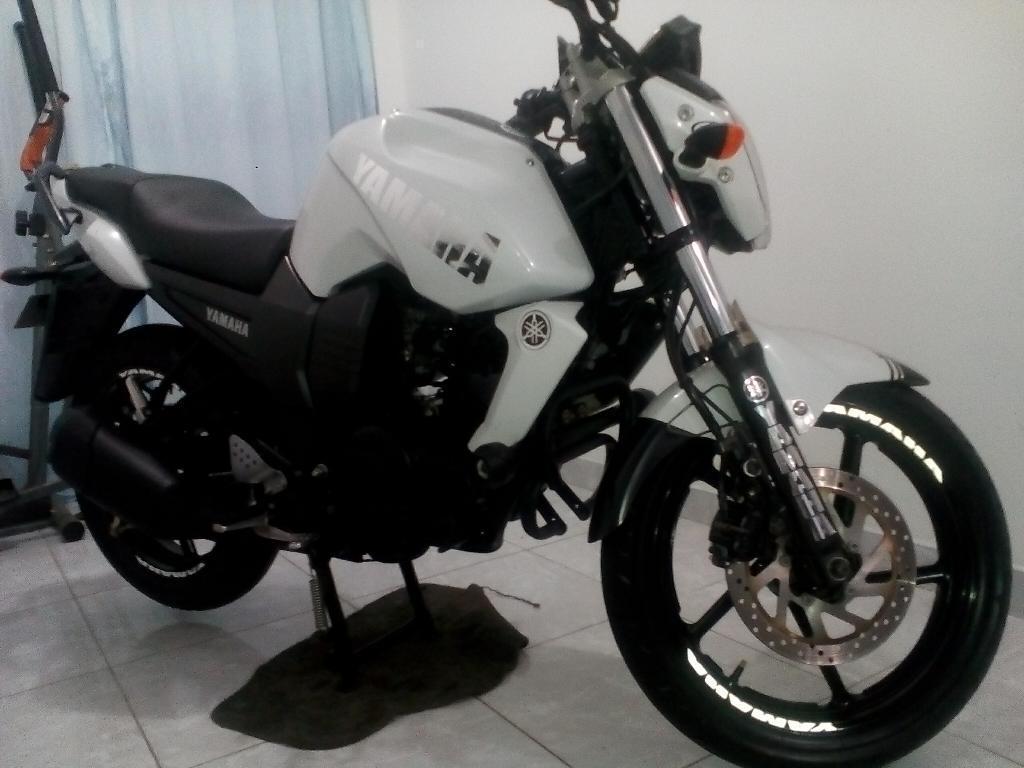 Vendo O Permuto Xtz 250 Sprin