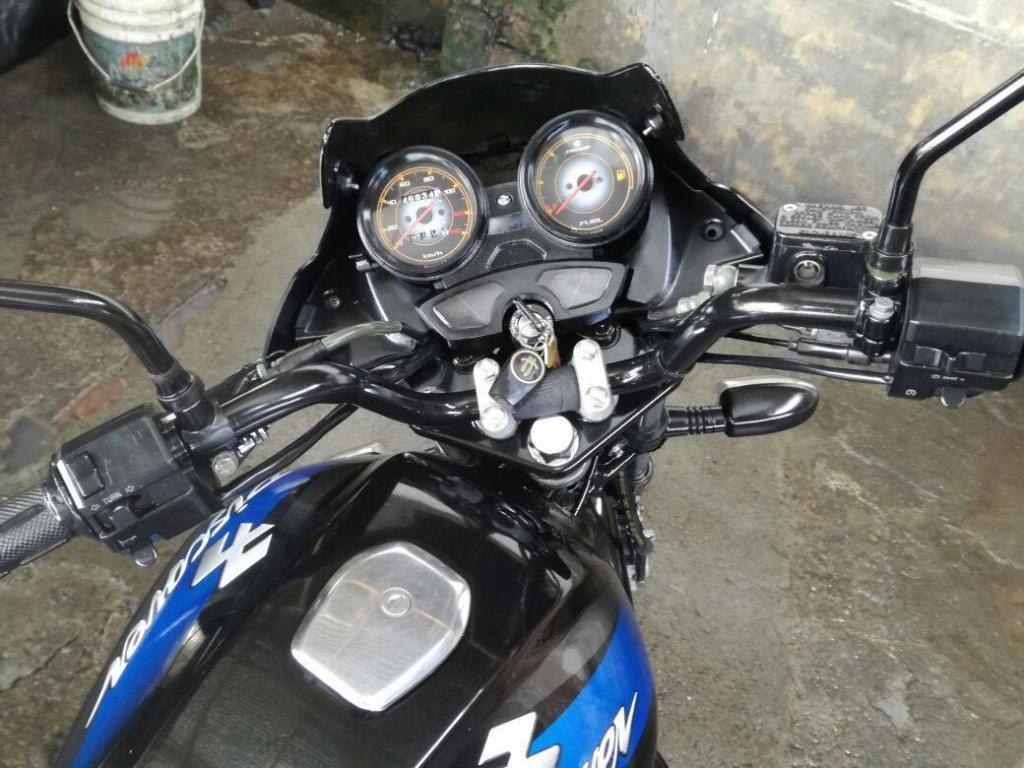 Vendo hermosa moto