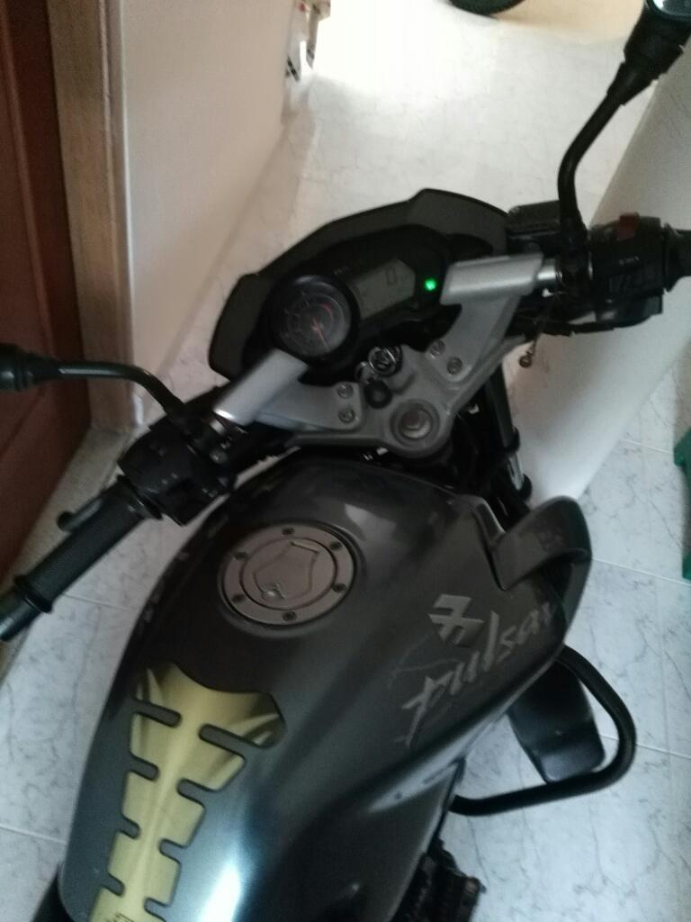 Pulsar 135 - 2012