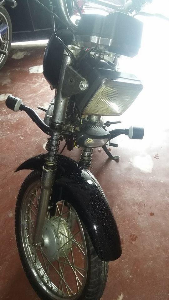 vendo akt sport 98cc la misma ax soat vigente recien pintada tanque de ax 2