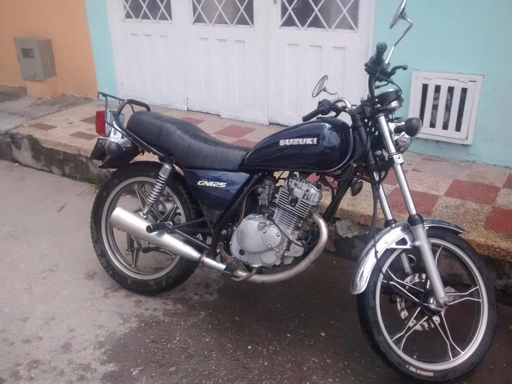 MOTO SUZUKI GNS 125