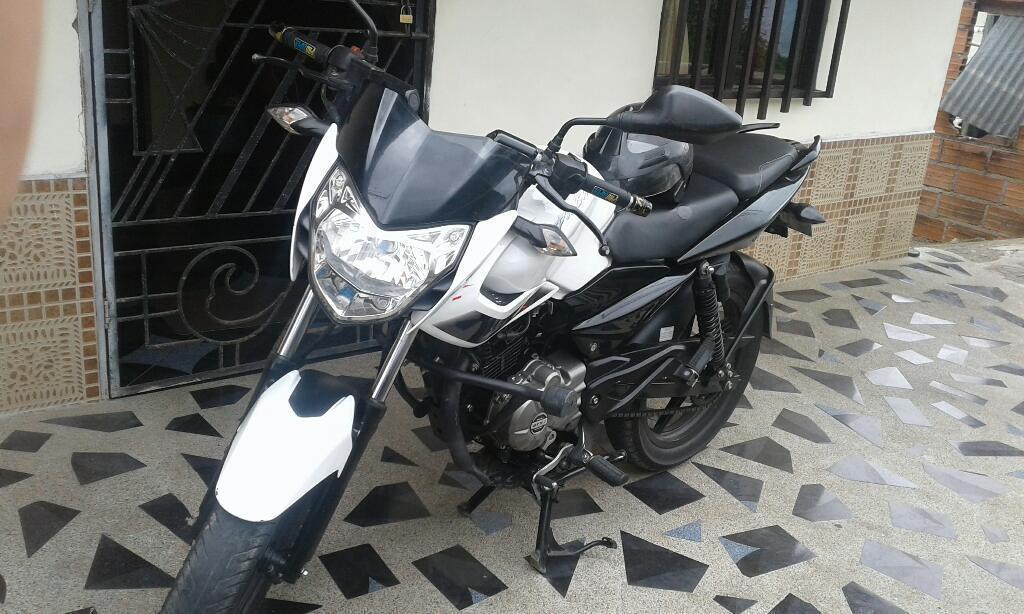 Vendo Moto Pulsar 135