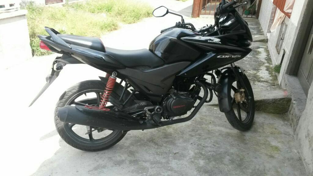 Vendo Hermosa Honda Cb125 Modelo 2013