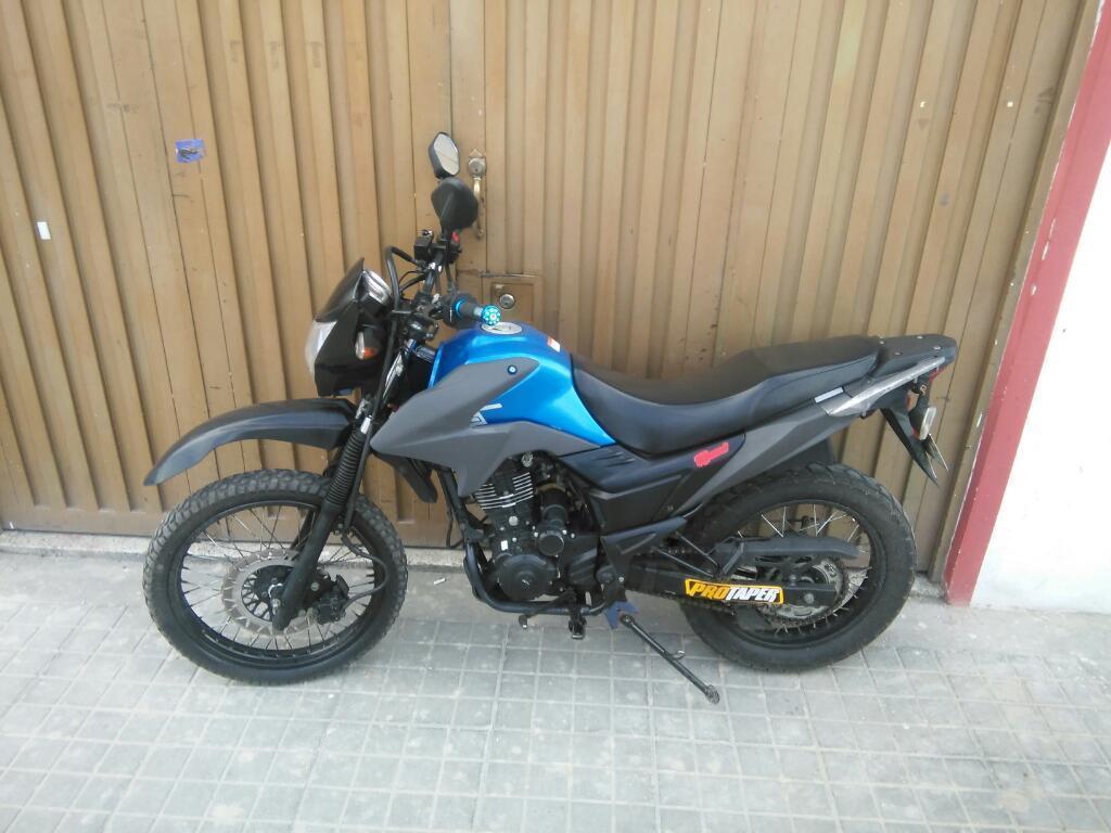 Vendo Akt Ttr 125 Modelo 2015