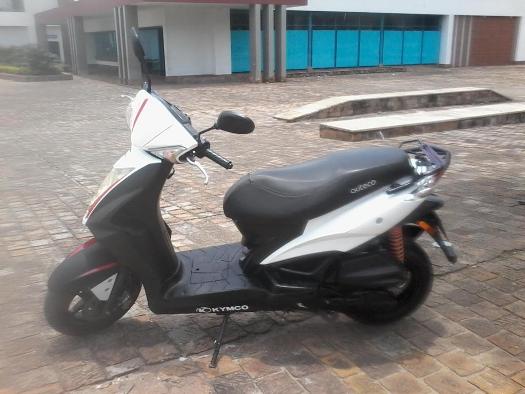 Se vende moto