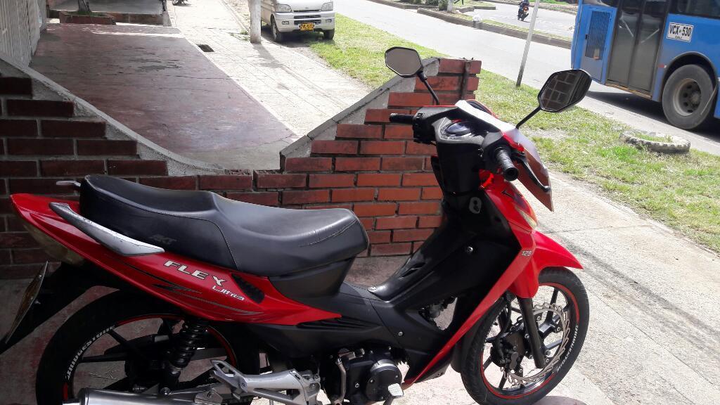 Vendo Akt Flex 125 Modelo 2012