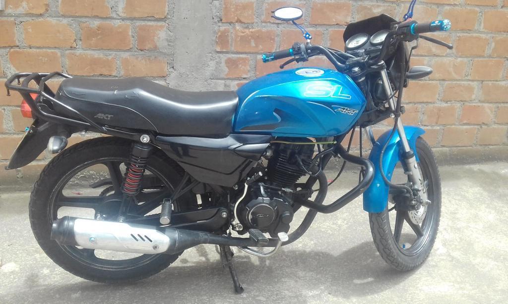 Moto Akt sl 125;modelo 2013 solo tarjeta y traspaso.cel.3155027526