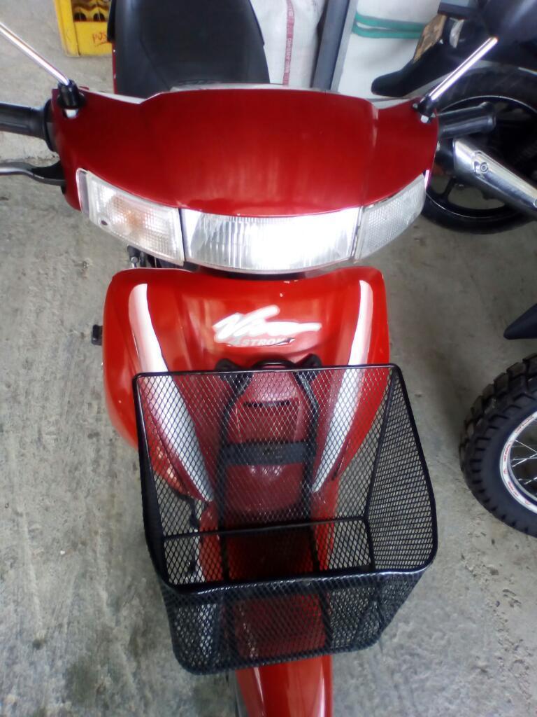 Vendo Moto Viva 2002