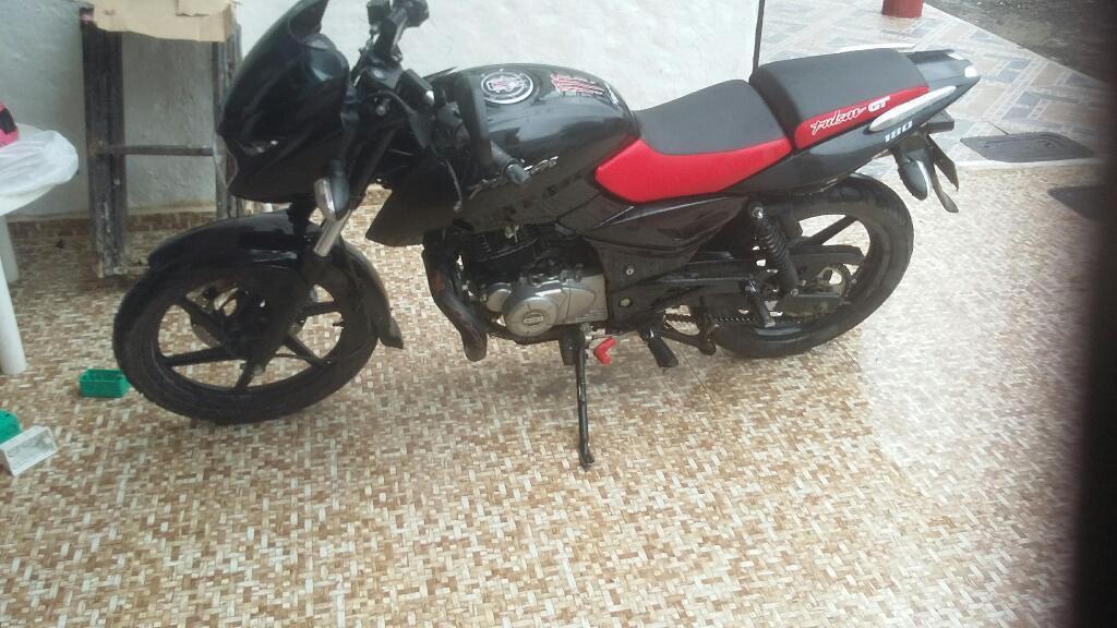 Vendo Moto Puzar180 Modelo 2014