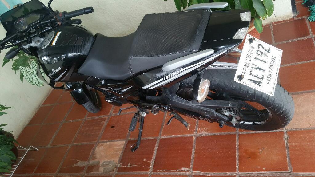 Pulsar 180 con Monochot