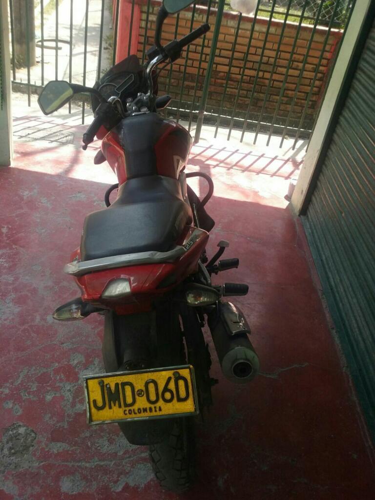 Vendo Moto Discover St 125