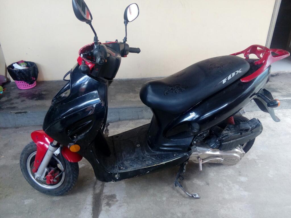 Vendo O Permuto Moto Um 125