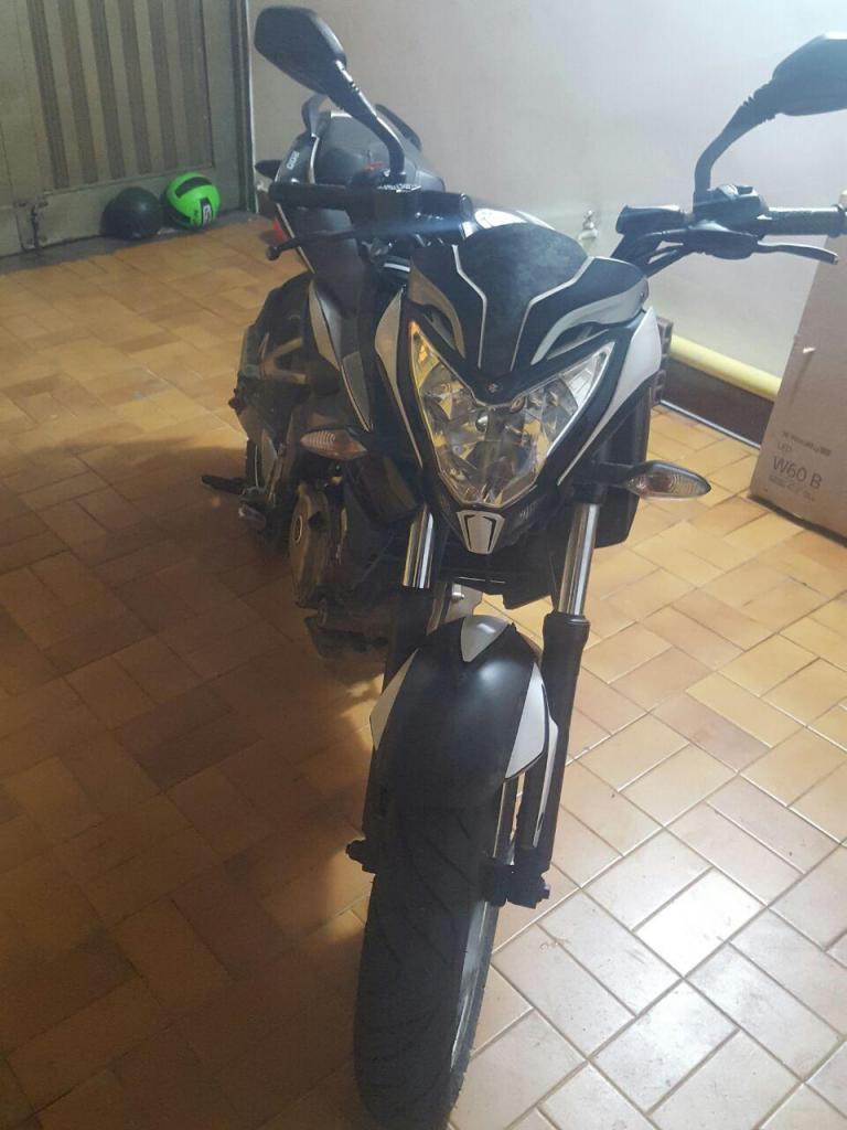 VENDO PULSAR 200 NS