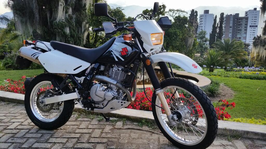 Suzuki DR650 2016