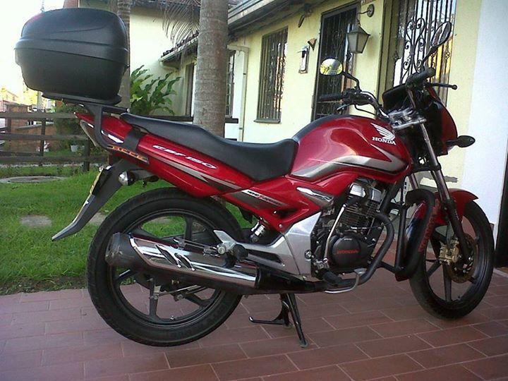 Hermosa moto honda CBF 150