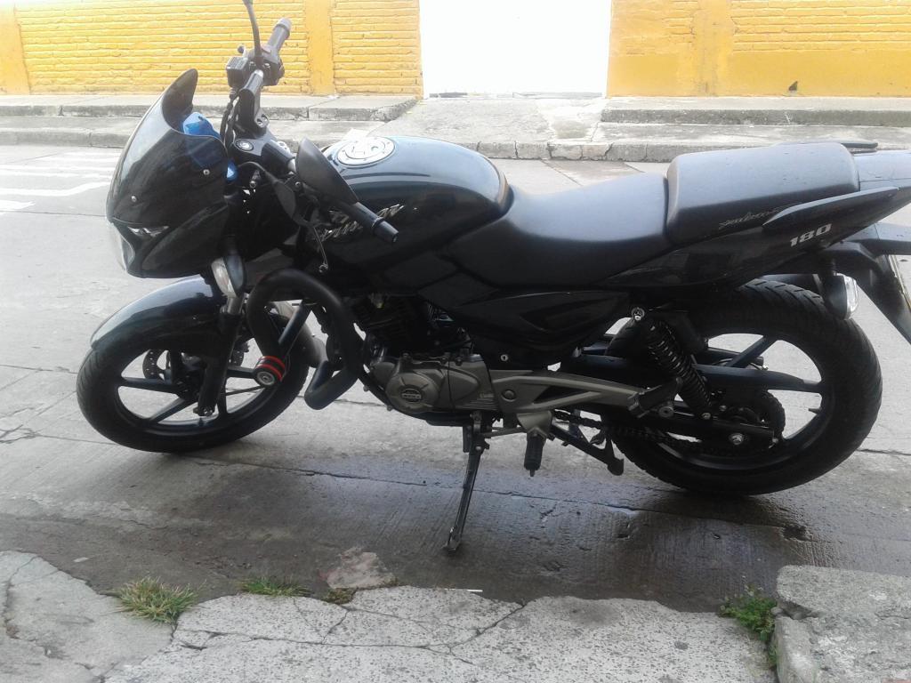 se vende pulsar 180