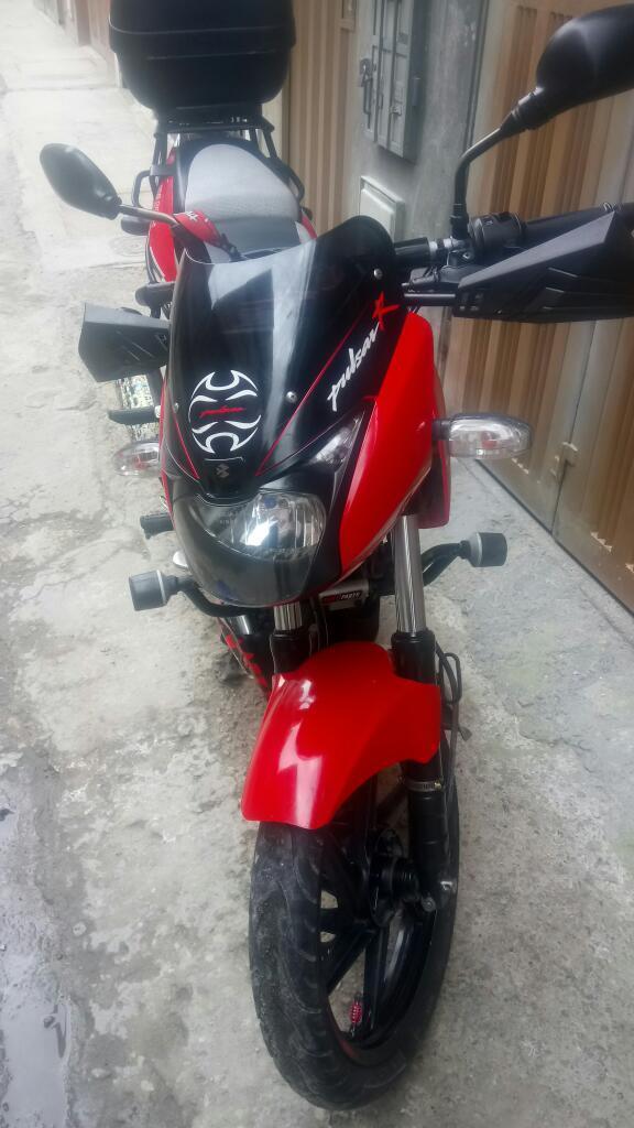 Vendo Moto Pulsar 180r Modelo 2014