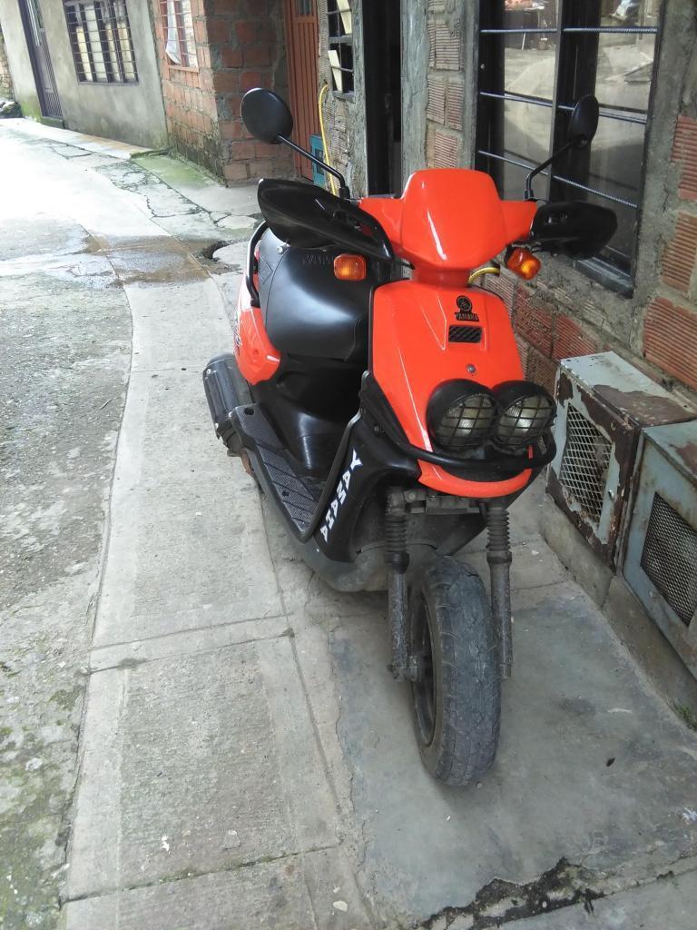 Moto bws 1, modelo 2003 no tiene seguro, no tiene tecno 3182030899