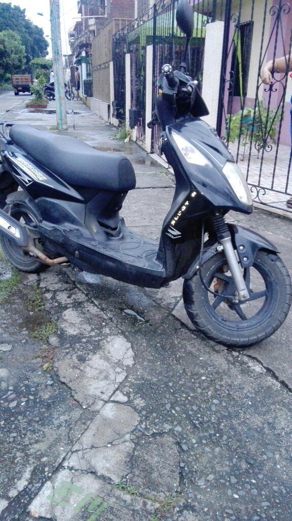 Vendo Moto Akt Dinami 125 ,modelo2010