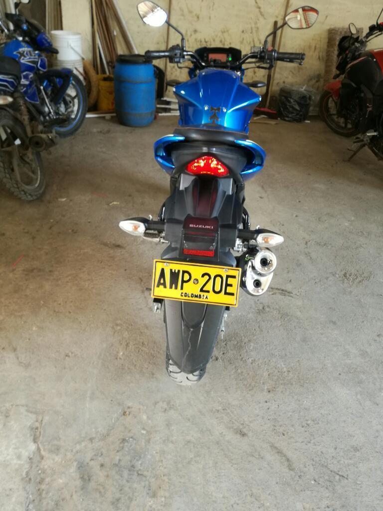 Moto Suzuki