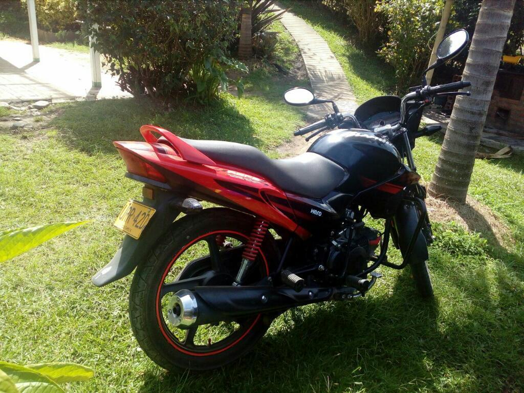 Vendo Hero 125 Modelo 2015 en Exelente E