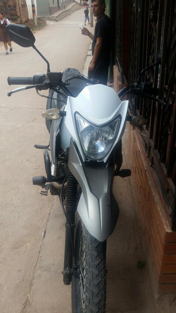 Vendo Akt Tt 125 Modelo 2014