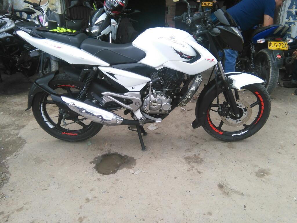 Pulsar 135 2014