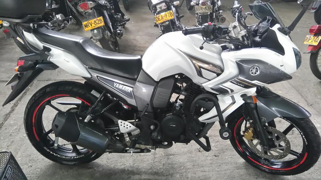 Yamaha Fazer 2015