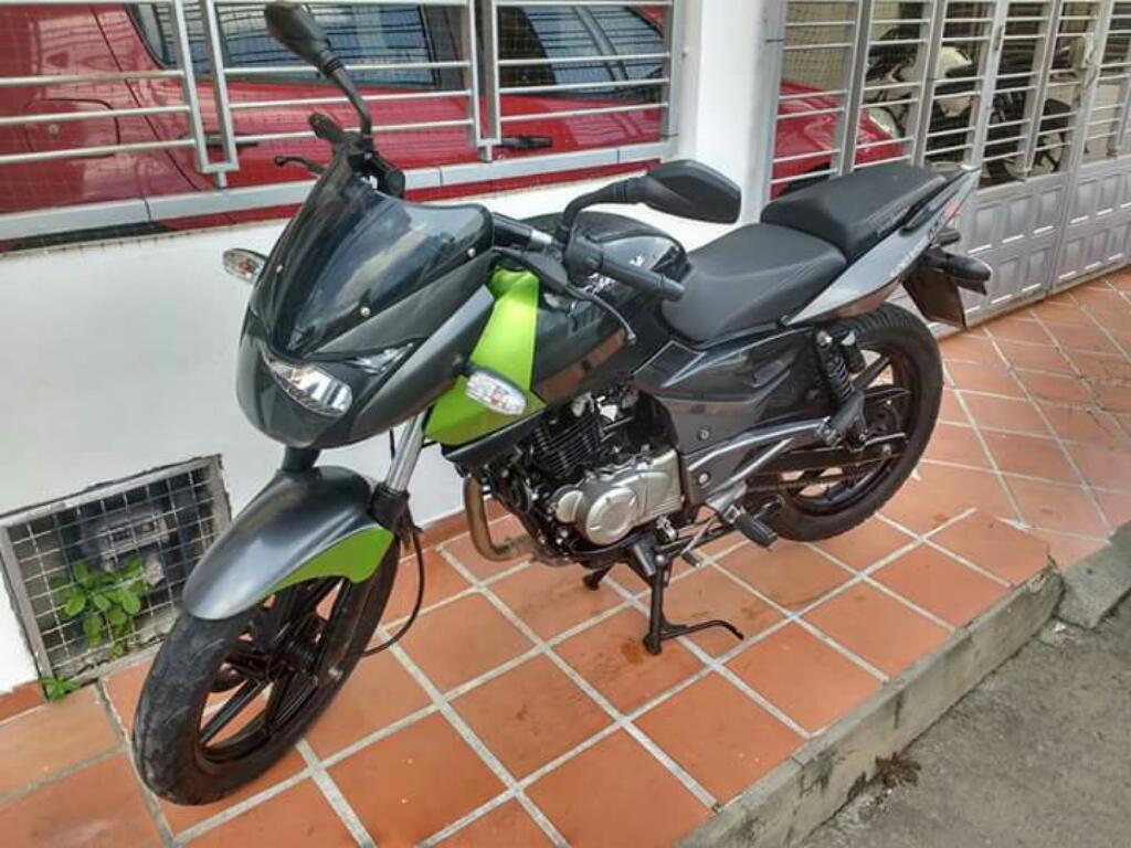 Pulsar 220s 2012