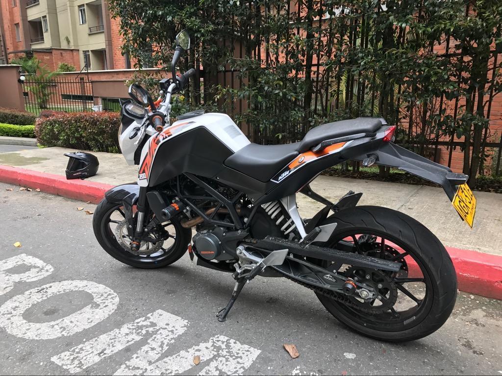 Ktm Duke 200 2016 Negra