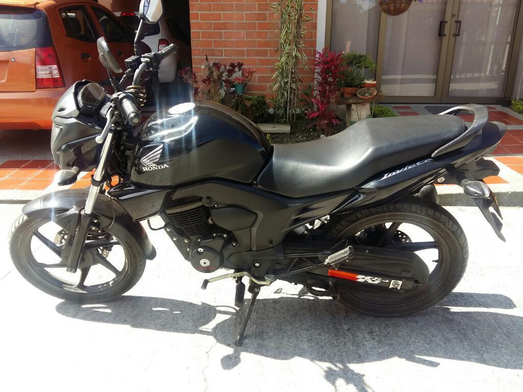 Honda Invicta 150 Modelo 2015. Gangazo