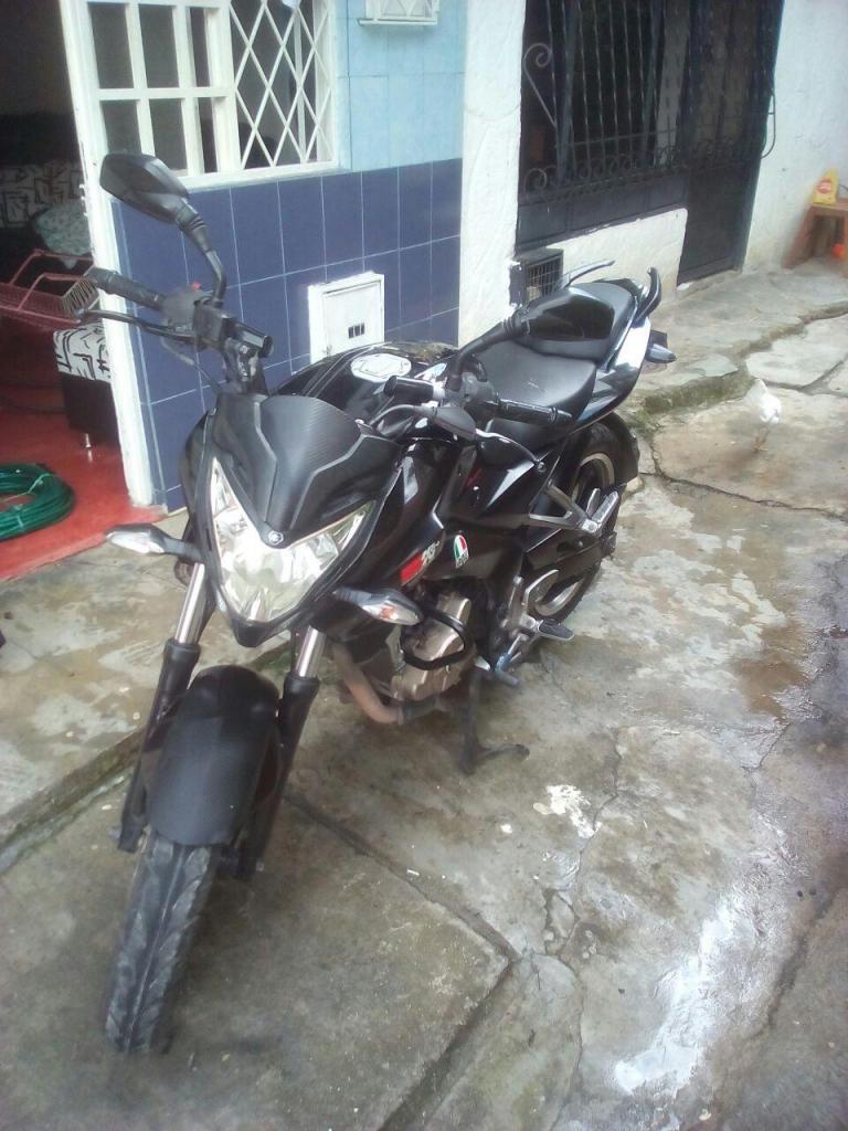 VENDO PULSAR 200 MOD. 2014 AL DIA