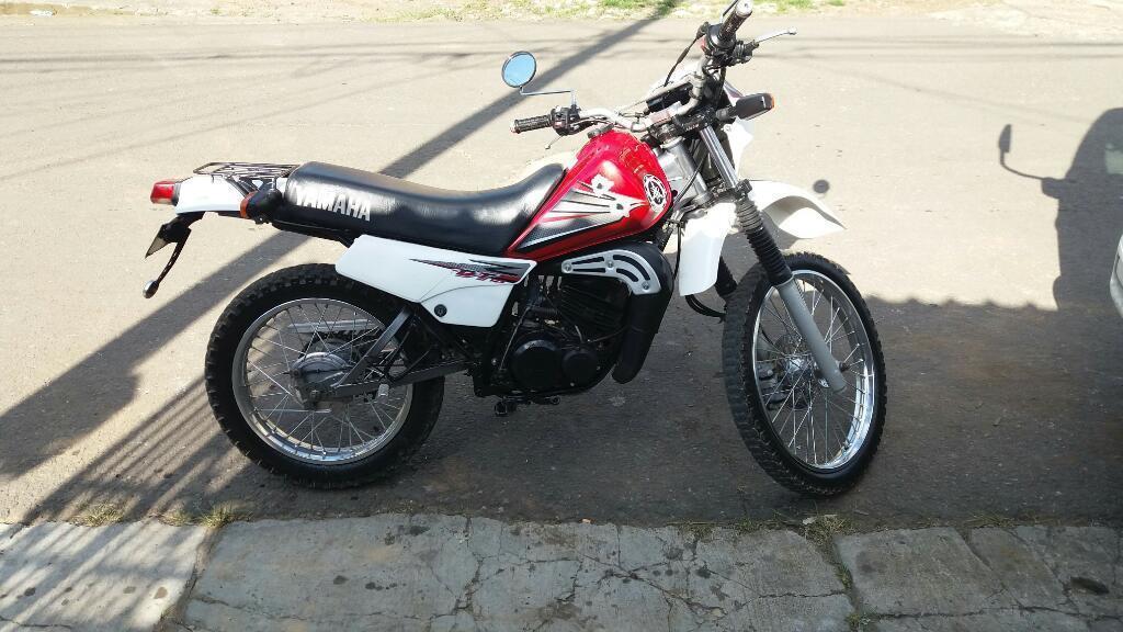 Moto Dt 125