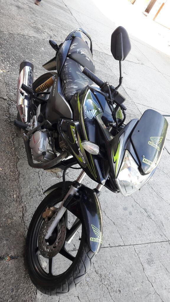 Vendo Moto Bonita Y Barata