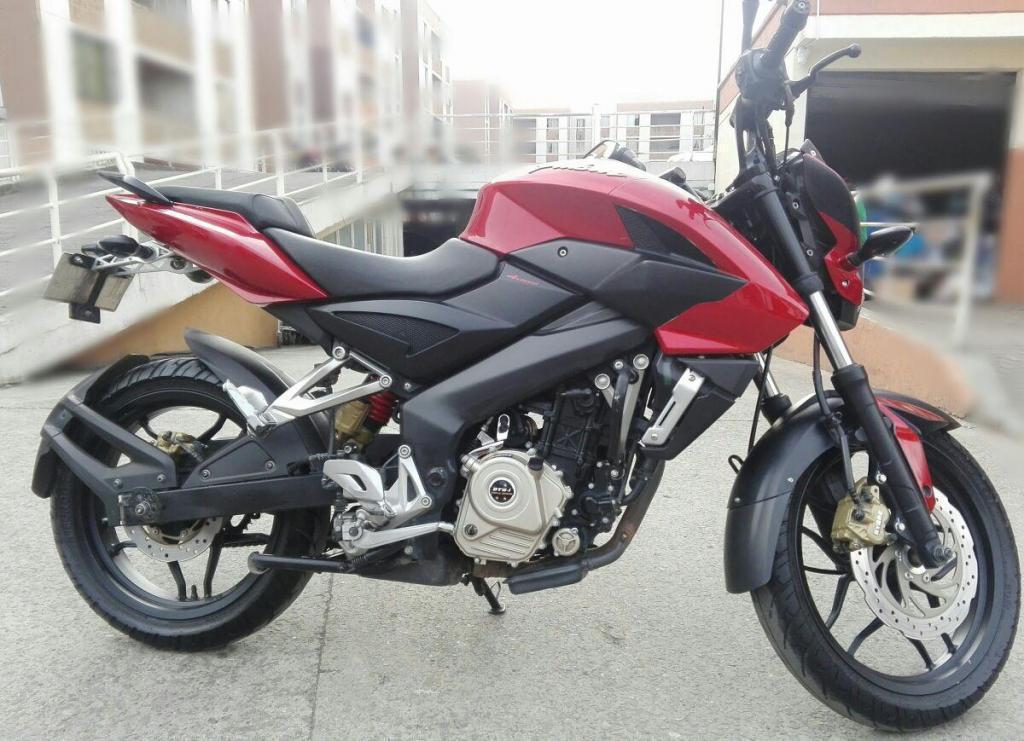 Vendo Pulsar 200 NS modelo 2014 papeles al día